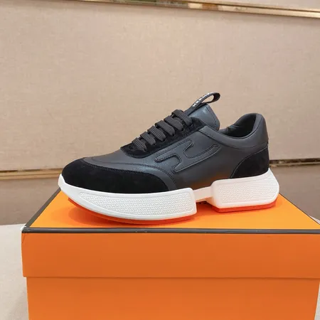 エルメス スニーカー