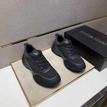 アルマーニ スニーカー