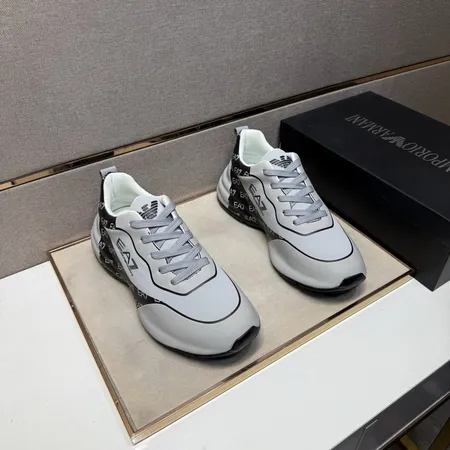 アルマーニ カジュアルシューズ