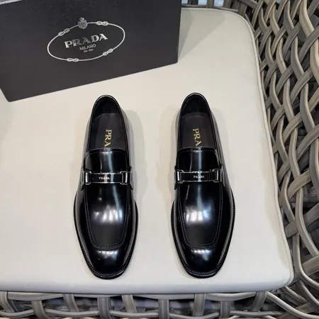プラダ ビジネスシューズ
