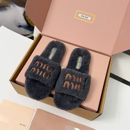 ミュウミュウ スリッパ