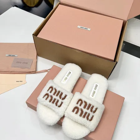 ミュウミュウ スリッパ