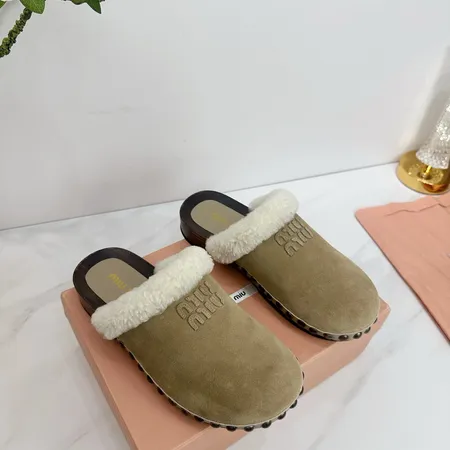 ミュウミュウ スリッパ