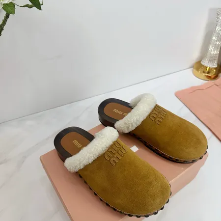 ミュウミュウ スリッパ