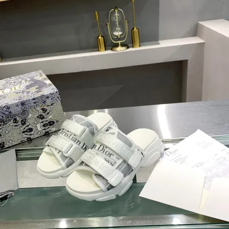 ディオール スリッパ