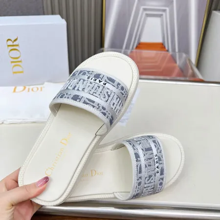 ディオール スリッパ