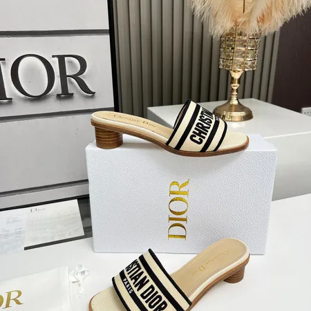 ディオール サンダル