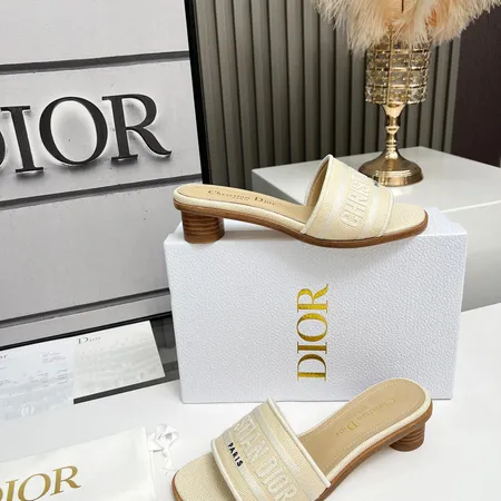 ディオール サンダル