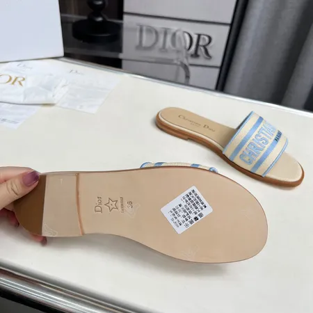 ディオール スリッパ