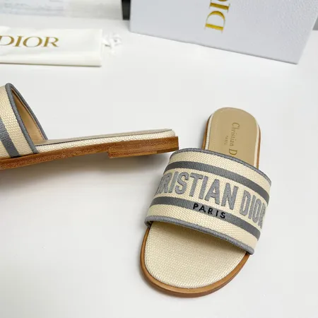 ディオール スリッパ