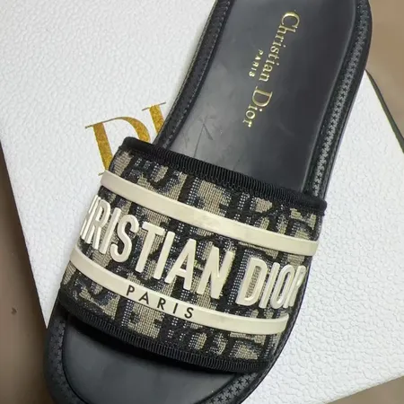 ディオール スリッパ