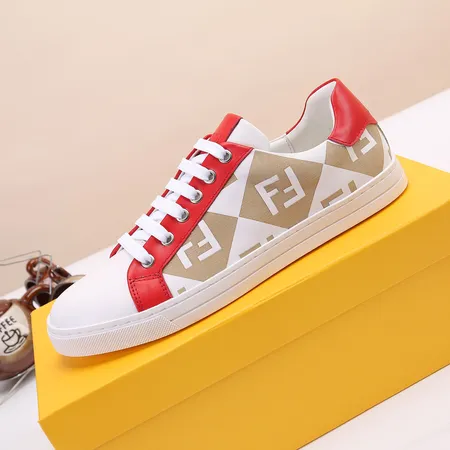 フェンディ カジュアルシューズ
