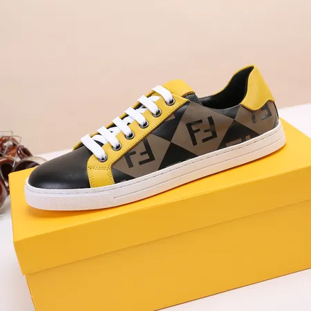 フェンディ カジュアルシューズ