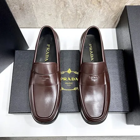 プラダ ビジネスシューズ