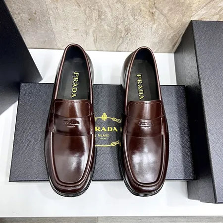 プラダ ビジネスシューズ