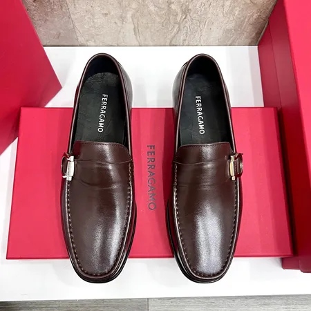 フェラガモ ビジネスシューズ