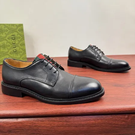 グッチ ビジネスシューズ