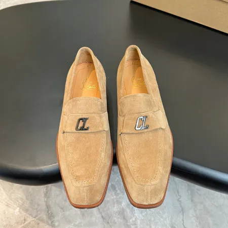 クリスチャン・ルブタン ビジネスシューズ