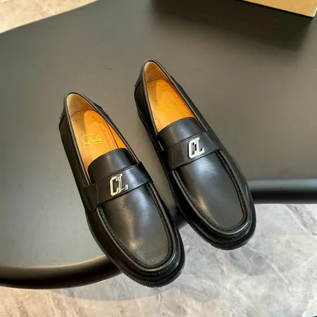 クリスチャン・ルブタン ビジネスシューズ