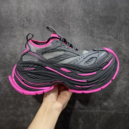 バレンシアガ スニーカー