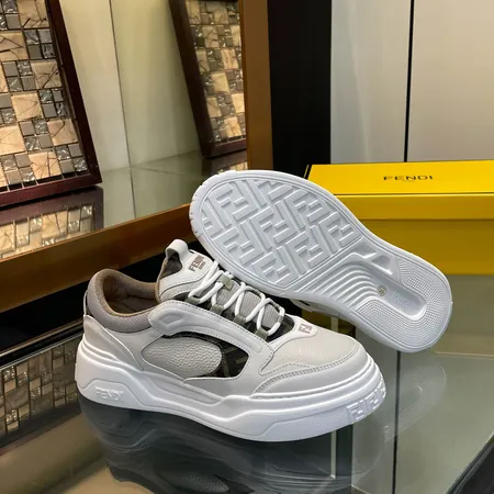 フェンディ スニーカー