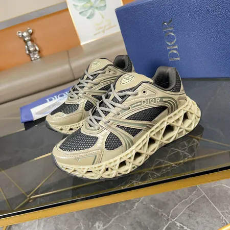 ディオール スニーカー