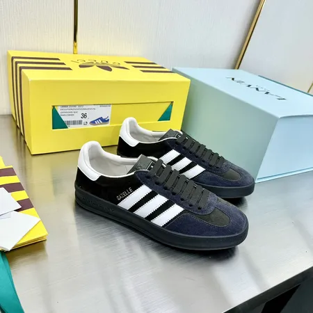 アディダス カジュアルシューズ