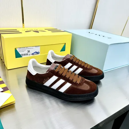 アディダス カジュアルシューズ