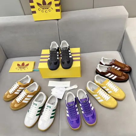 アディダス カジュアルシューズ