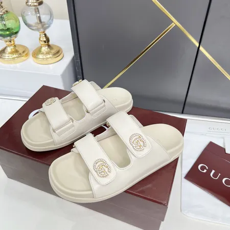 グッチ スリッパ