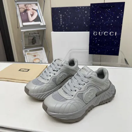 グッチ スニーカー