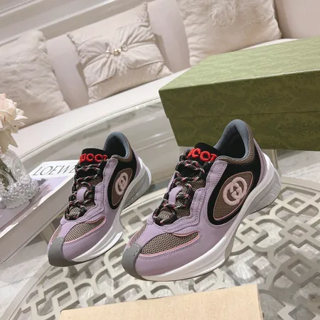 グッチ スニーカー