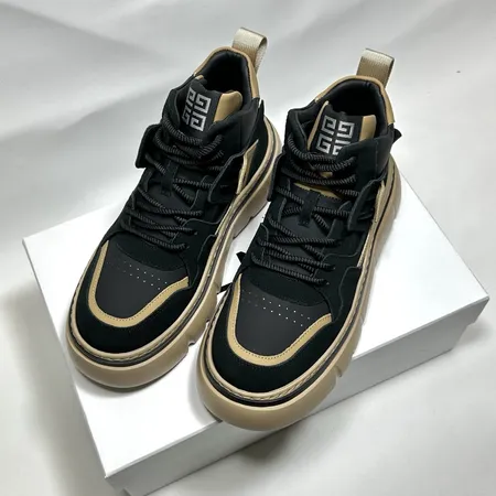 ジバンシィ カジュアルシューズ