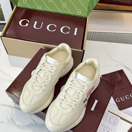 グッチ スニーカー