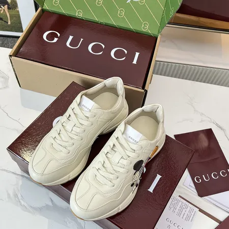 グッチ スニーカー
