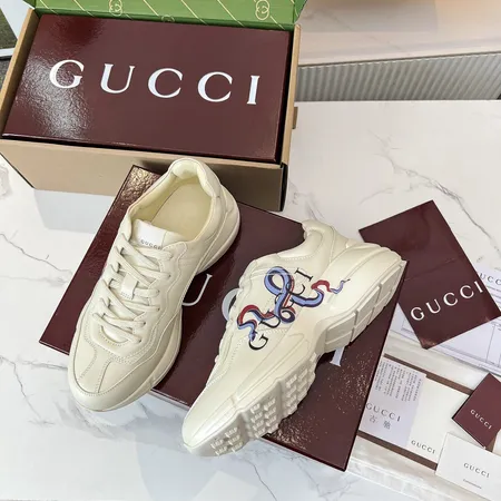 グッチ スニーカー