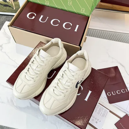 グッチ スニーカー