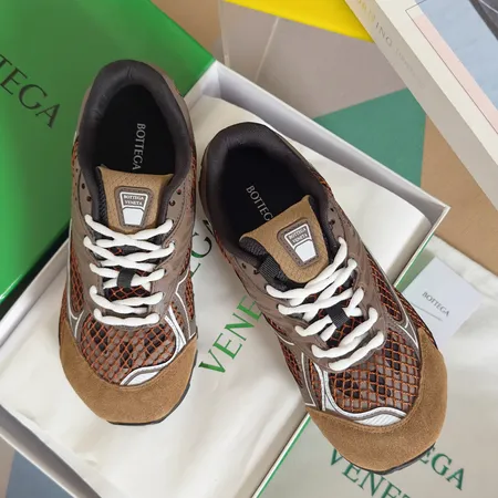 ボッテガ ヴェネタ スニーカー