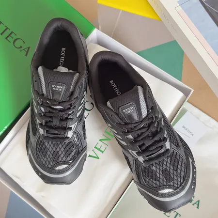 ボッテガ ヴェネタ スニーカー