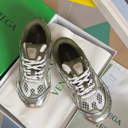 ボッテガ ヴェネタ スニーカー