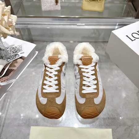 ロエベ カジュアルシューズ