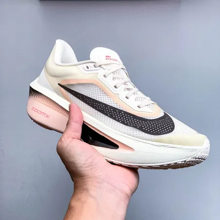 ナイキ スニーカー