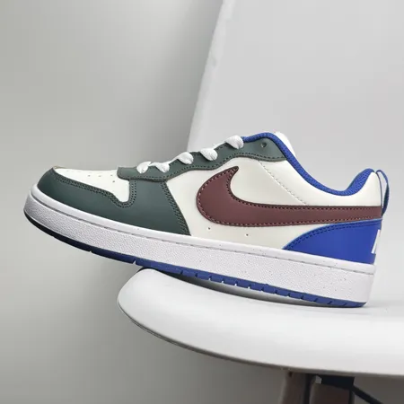 ナイキ カジュアルシューズ