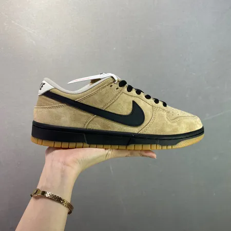 ナイキ カジュアルシューズ