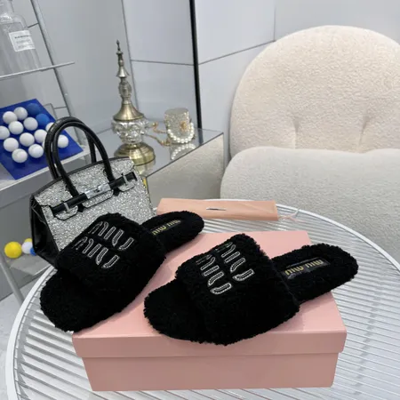 ミュウミュウ スリッパ