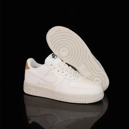 ナイキ カジュアルシューズ