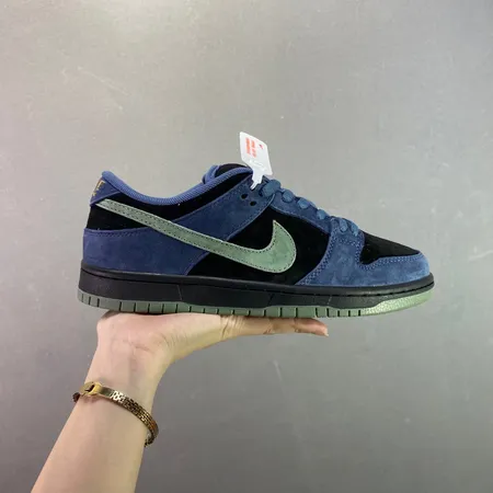 ナイキ カジュアルシューズ