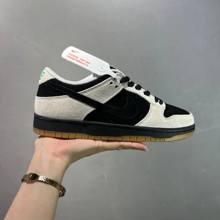 ナイキ カジュアルシューズ