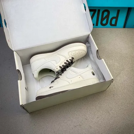 ナイキ カジュアルシューズ