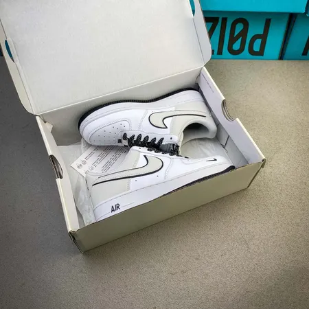 ナイキ カジュアルシューズ